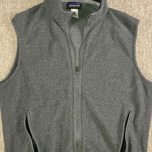 Patagonia Synchilla Fleece Vest Men's M Gray Full Zip Outdoor Hiking Warm